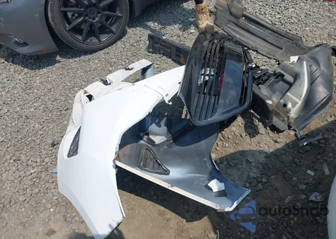 2018 Toyota Corolla Le from USA, damaged, VIN 2T1BURHE3JC988786